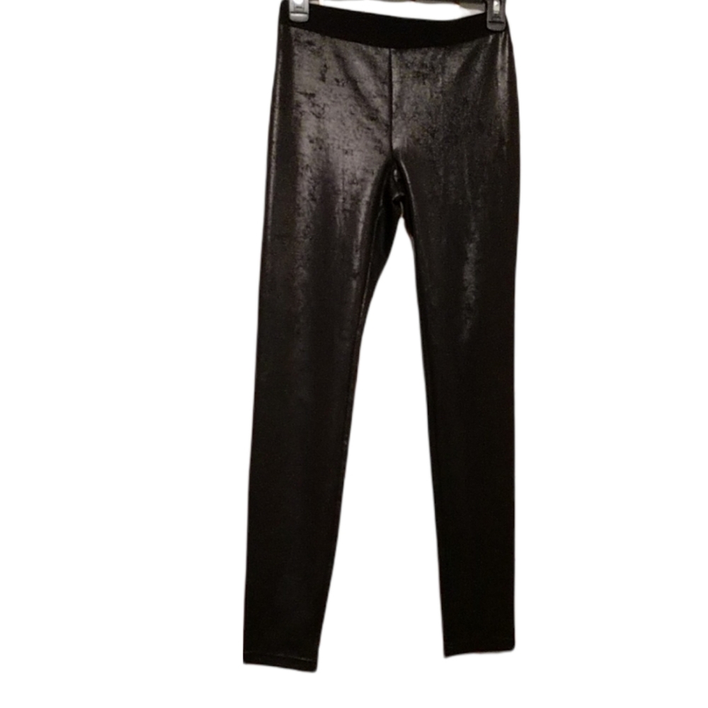 New Black Hue Leggings sz Small